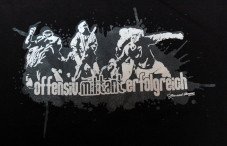 Militant. offensiv. erfolgreich (TS)